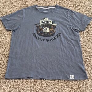 Landmark Project Smokey Bear "Prevent Wildfires" T-shirt in Blue-Gray, Mens sz L